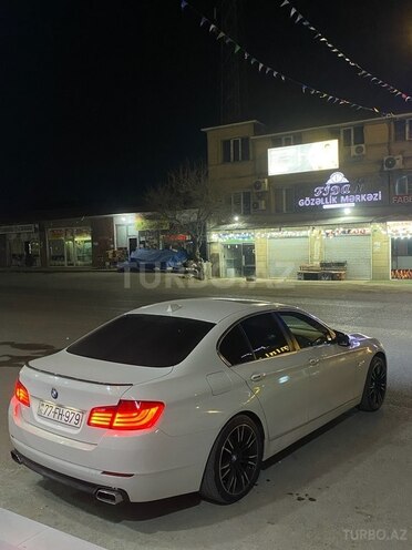 BMW 528 2012, 240,000 km - 2.0 l - Bakı