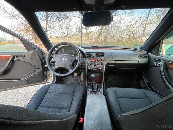 Mercedes C 200 1997, 245,877 km - 2.0 л - Quba