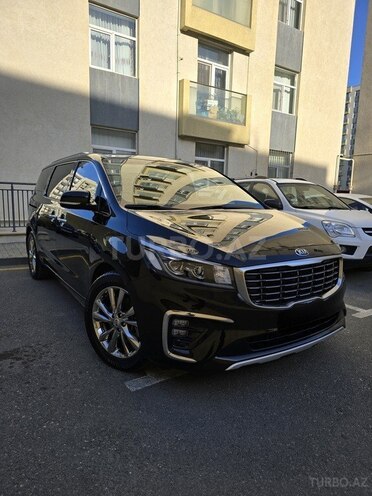 Kia Carnival-3