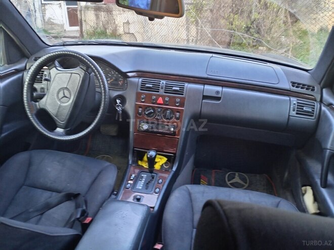 Mercedes E 230 1996, 350,000 km - 2.3 l - Siyəzən