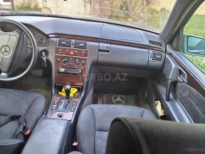 Mercedes E 230 1996, 350,000 km - 2.3 l - Siyəzən
