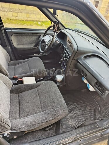 LADA (VAZ) 2115 2005, 300,000 km - 1.5 l - Şamaxı