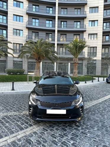 Kia K5-1