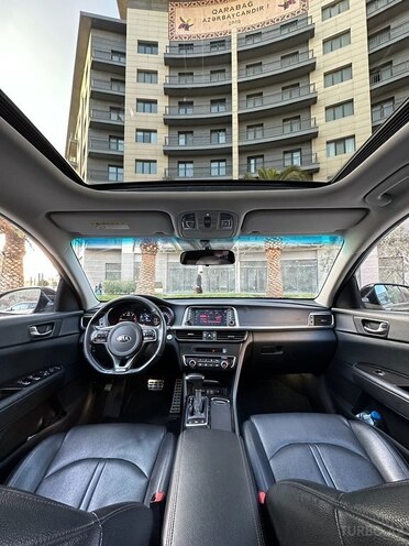Kia K5-6