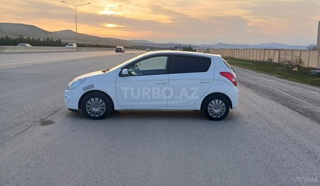 Hyundai i20 2010, 296,569 km - 1.4 l - Bakı