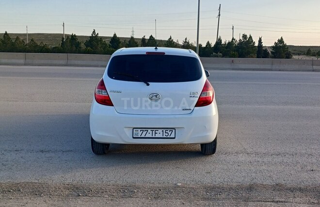 Hyundai i20 2010, 296,569 km - 1.4 l - Bakı