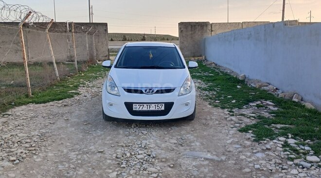 Hyundai i20 2010, 296,569 km - 1.4 l - Bakı