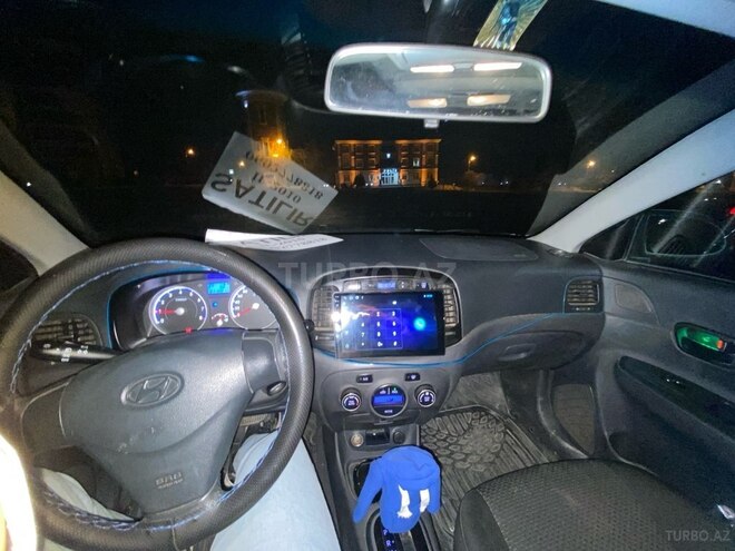 Hyundai Accent 2010, 300,000 km - 1.6 л - Naxçıvan
