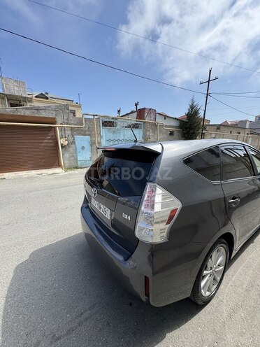 Toyota Prius V 2011, 280,000 km - 1.8 л - Bakı