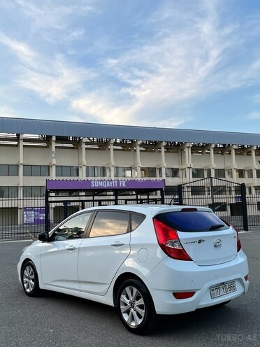 Hyundai Accent 2015, 150,000 km - 1.6 l - Sumqayıt
