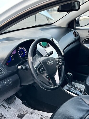Hyundai Accent 2015, 150,000 km - 1.6 l - Sumqayıt