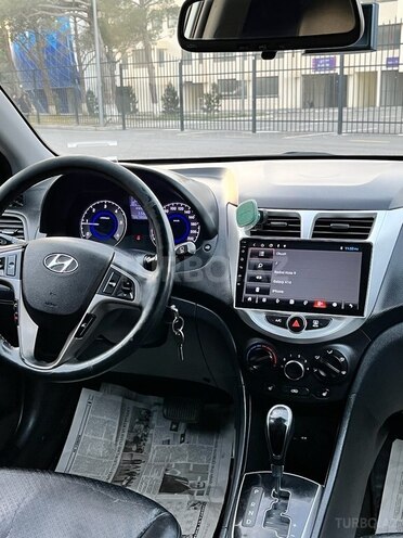 Hyundai Accent 2015, 150,000 km - 1.6 l - Sumqayıt