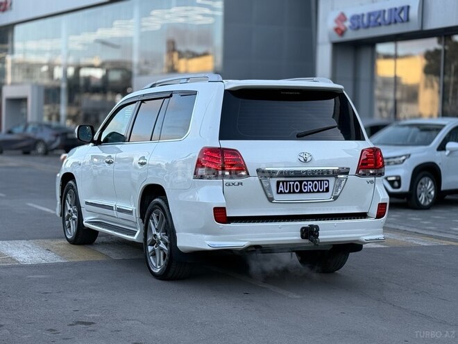 Toyota Land Cruiser-8