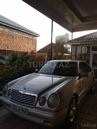 Mercedes E 240 1997, 200,000 km - 2.4 l - Cəlilabad