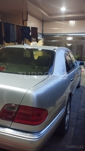 Mercedes E 240 1997, 200,000 km - 2.4 l - Cəlilabad