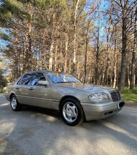 Mercedes C 200 1995, 256,000 km - 2.0 l - Bakı