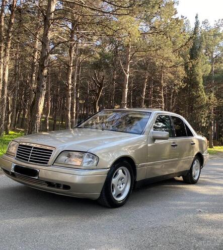 Mercedes C 200 1995, 256,000 km - 2.0 l - Bakı