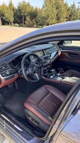 BMW 520 2015, 320,000 km - 2.0 l - Bakı