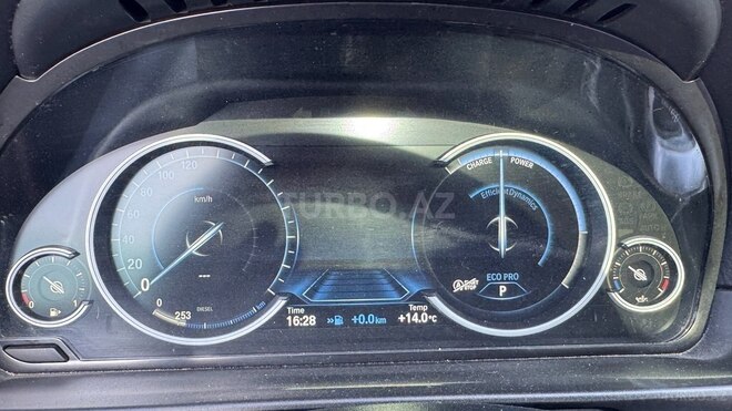 BMW 520 2015, 320,000 km - 2.0 l - Bakı