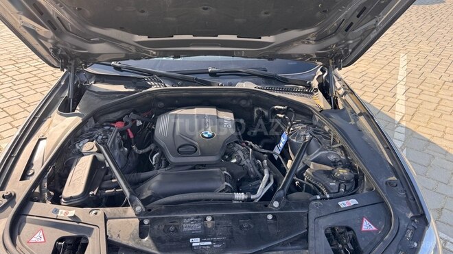 BMW 520 2015, 320,000 km - 2.0 l - Bakı
