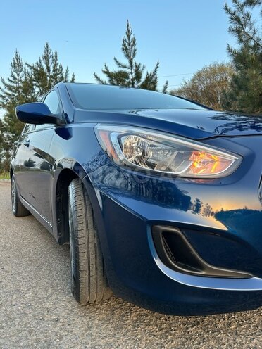 Hyundai Accent 2015, 180,000 km - 1.6 l - Masallı