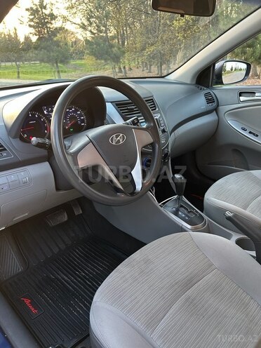 Hyundai Accent 2015, 180,000 km - 1.6 l - Masallı