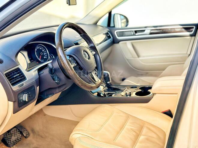 Volkswagen Touareg 2013, 142,000 km - 3.6 l - Bakı