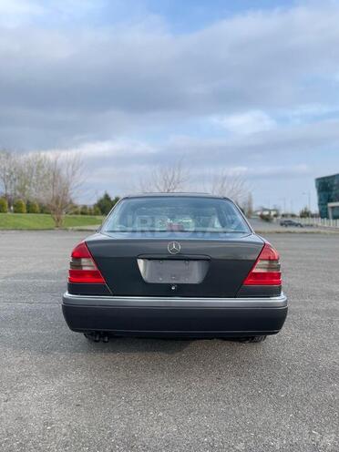 Mercedes C 220 1994, 450,000 km - 2.2 л - Qəbələ