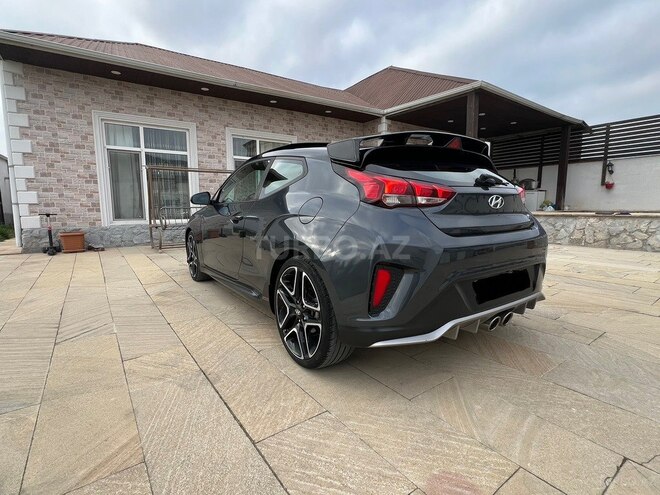 Hyundai Veloster 2018, 100,000 km - 1.6 л - Bakı