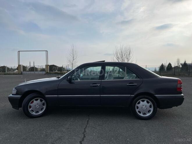 Mercedes C 220 1994, 450,000 km - 2.2 л - Qəbələ