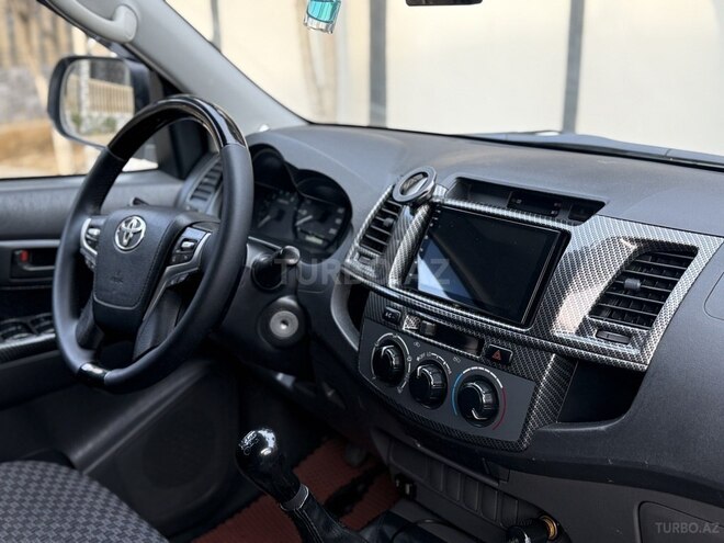 Toyota Hilux 2014, 168,250 km - 2.5 л - Bakı