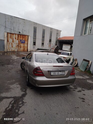 Mercedes E 220 d 2004, 300,000 km - 2.2 l - Bakı