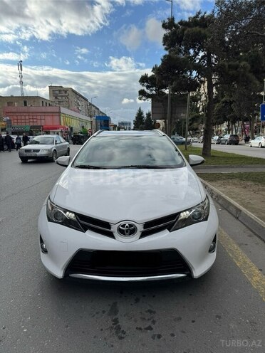 Toyota Auris 2014, 222,000 km - 1.4 l - Bakı