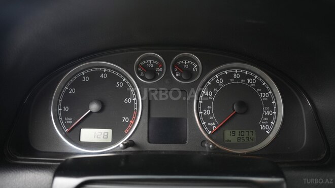 Volkswagen Passat 2002, 307,509 km - 1.8 л - Bakı