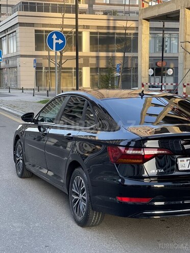 Volkswagen Jetta 2019, 85,000 km - 1.4 l - Bakı
