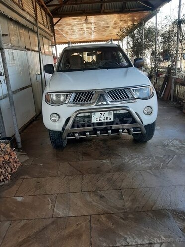 Mitsubishi L200 2007, 240,000 km - 2.5 l - Bakı