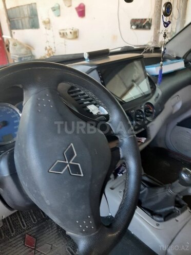 Mitsubishi L200 2007, 240,000 km - 2.5 l - Bakı
