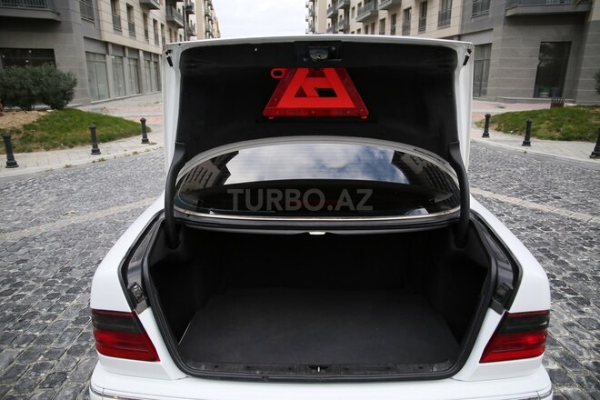 Mercedes E 320 2000, 279,579 km - 3.2 л - Bakı