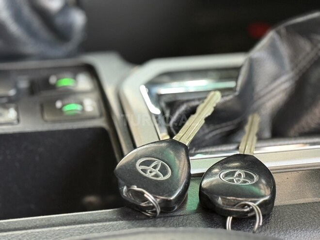 Toyota Land Cruiser Prado 2015, 178,000 km - 2.7 л - Bakı