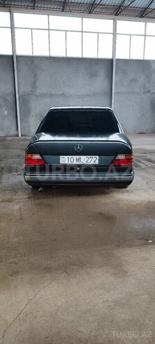 Mercedes E 200 1992, 590,000 km - 2.0 l - Tovuz