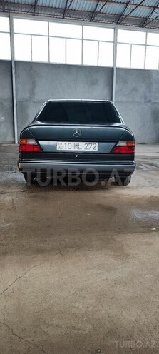 Mercedes E 200 1992, 590,000 km - 2.0 l - Tovuz