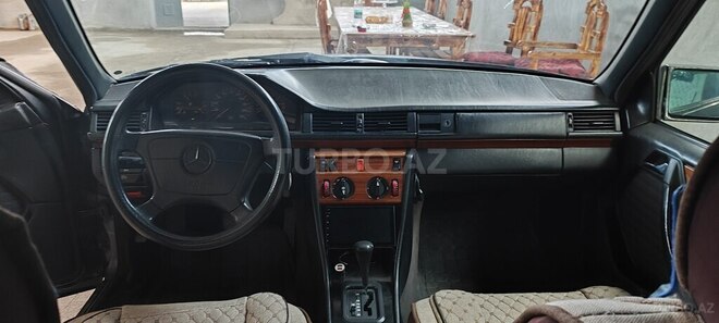 Mercedes E 200 1992, 590,000 km - 2.0 l - Tovuz