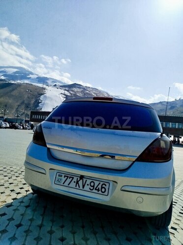 Opel Astra 2006, 287,000 km - 1.4 l - Qusar