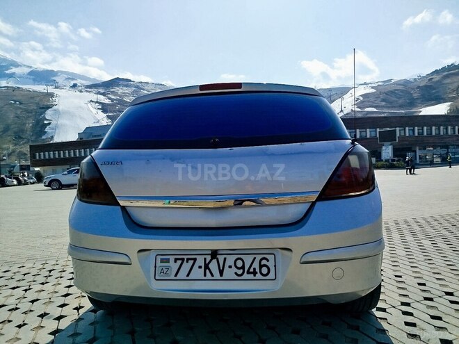 Opel Astra 2006, 287,000 km - 1.4 l - Qusar