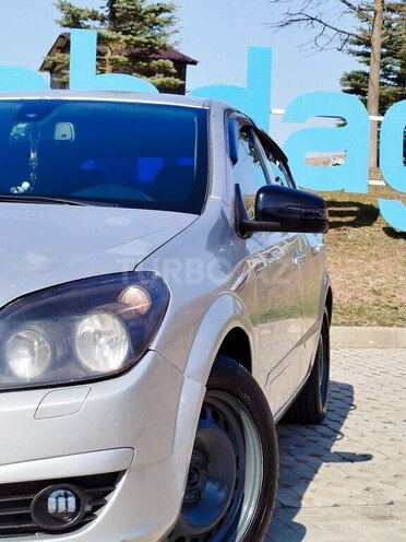 Opel Astra 2006, 287,000 km - 1.4 l - Qusar