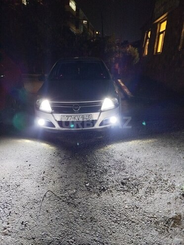 Opel Astra 2006, 287,000 km - 1.4 l - Qusar