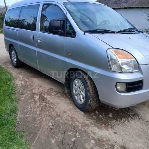 Hyundai H-1 2005, 484,030 km - 2.5 l - Astara