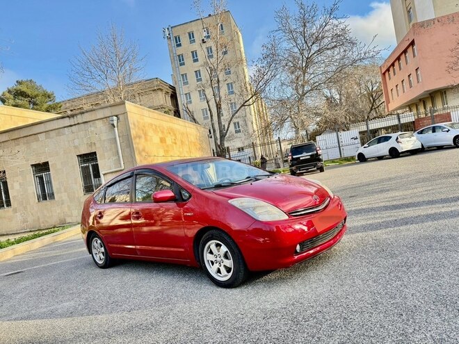 Toyota Prius-4