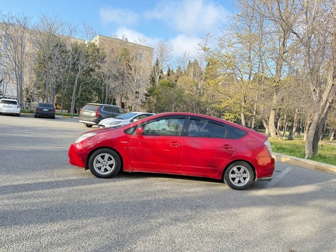 Toyota Prius-5