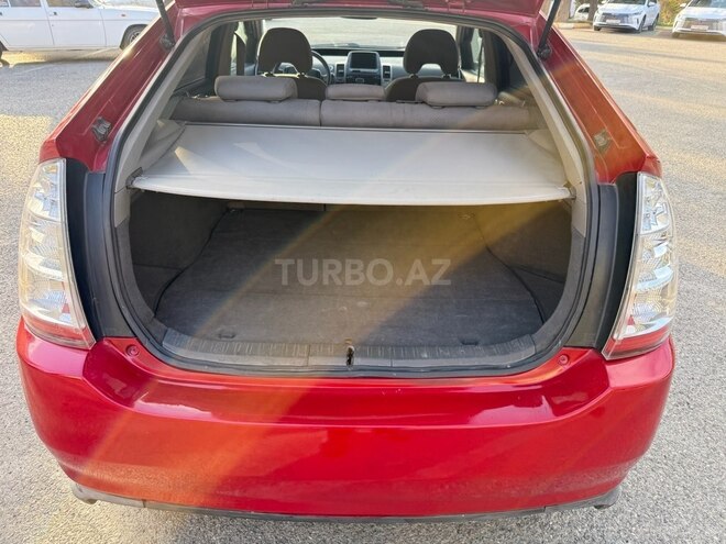 Toyota Prius-11